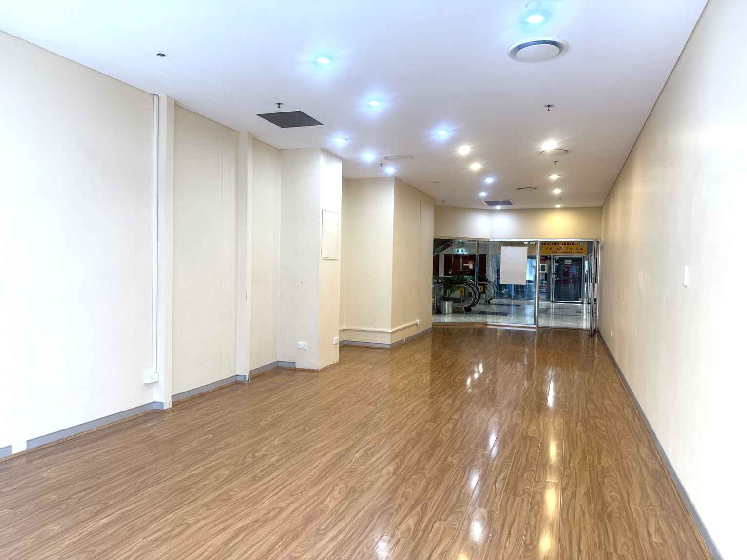 Shop 120 & 121/8 Quay Street Haymarket