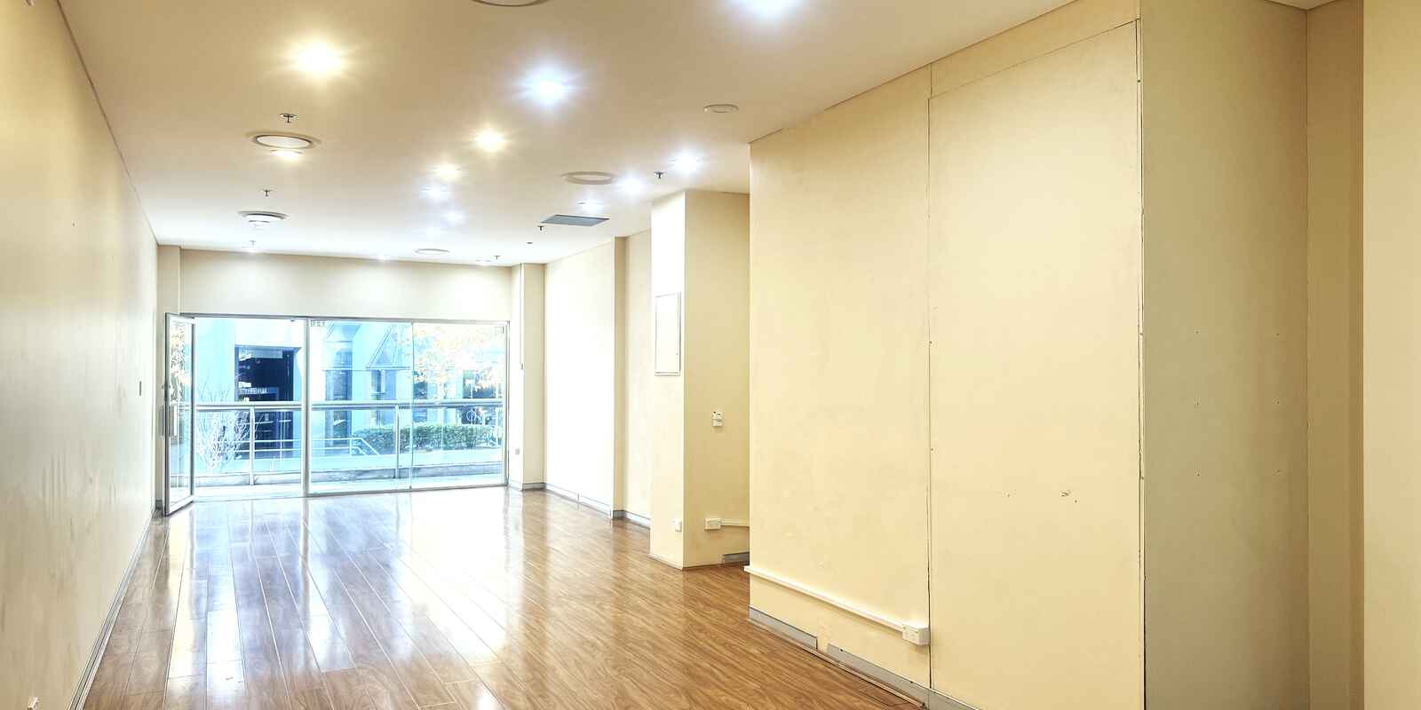 Shop 120 & 121/8 Quay Street Haymarket